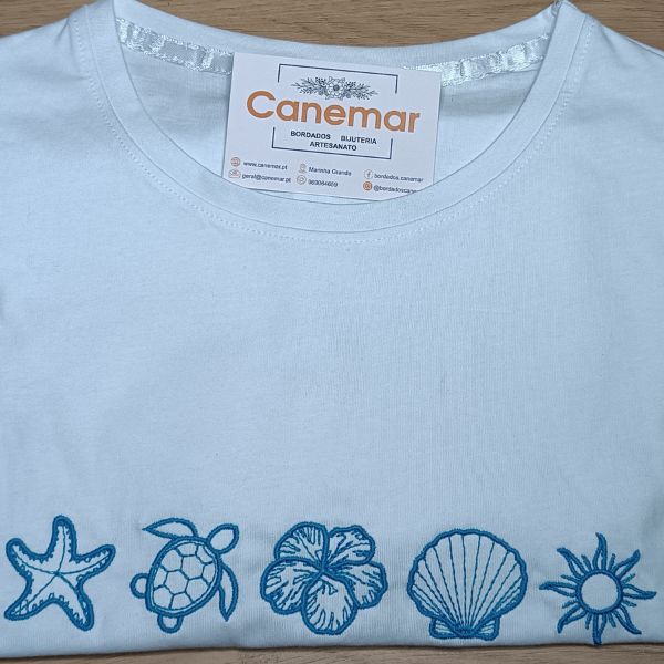 T-SHIRT DE SENHORA COM BORDADO "ALMAR" | CONFORTO COM ALMA DE VERÃO - Image 4