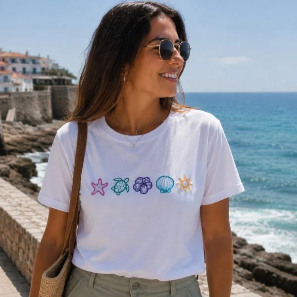 T-SHIRT DE SENHORA COM BORDADO "ALMAR" | CONFORTO COM ALMA DE VERÃO - Image 2